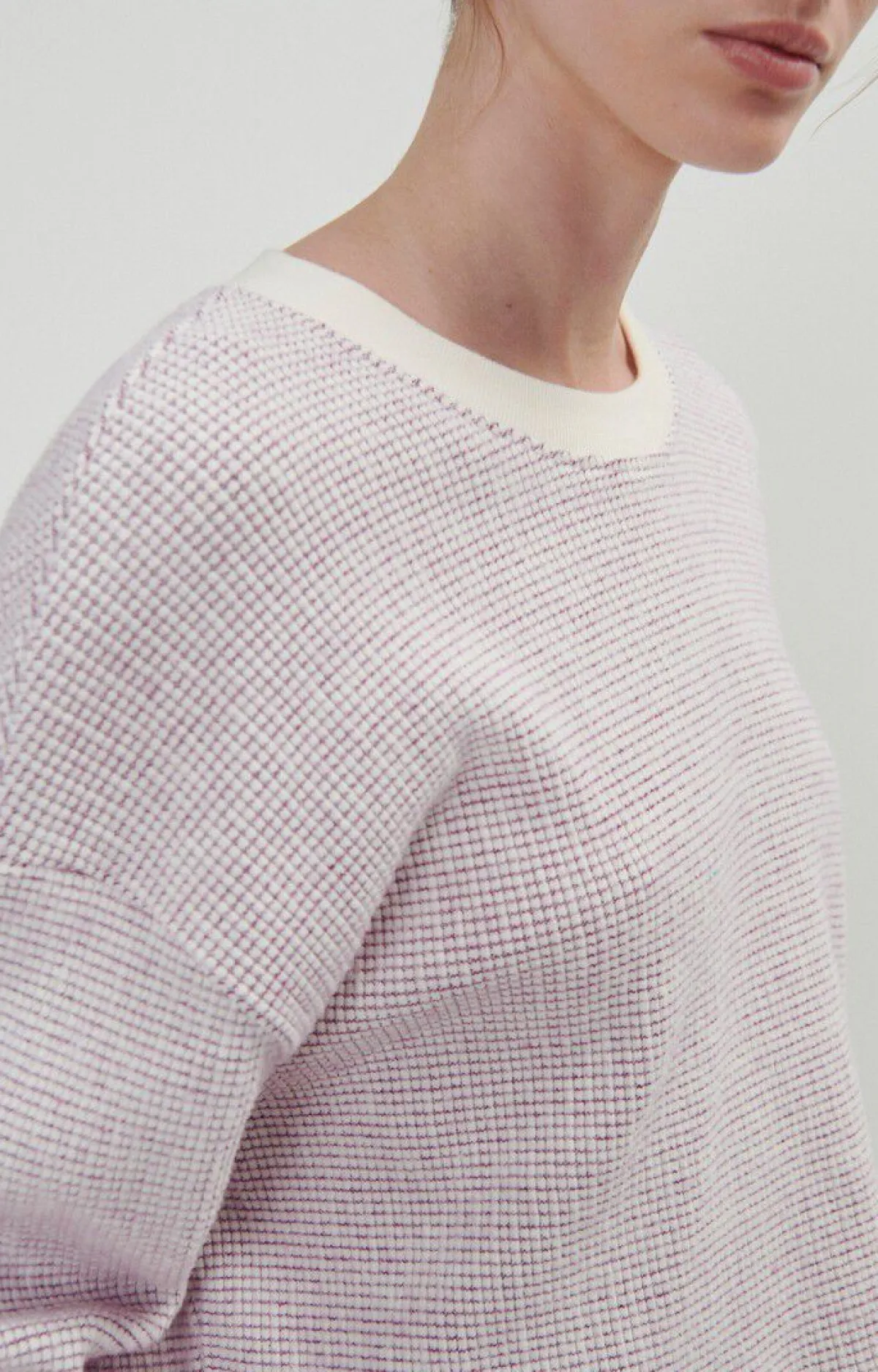Damen American Vintage |Damensweatshirt Gykotown Ultraviolette Fliesen