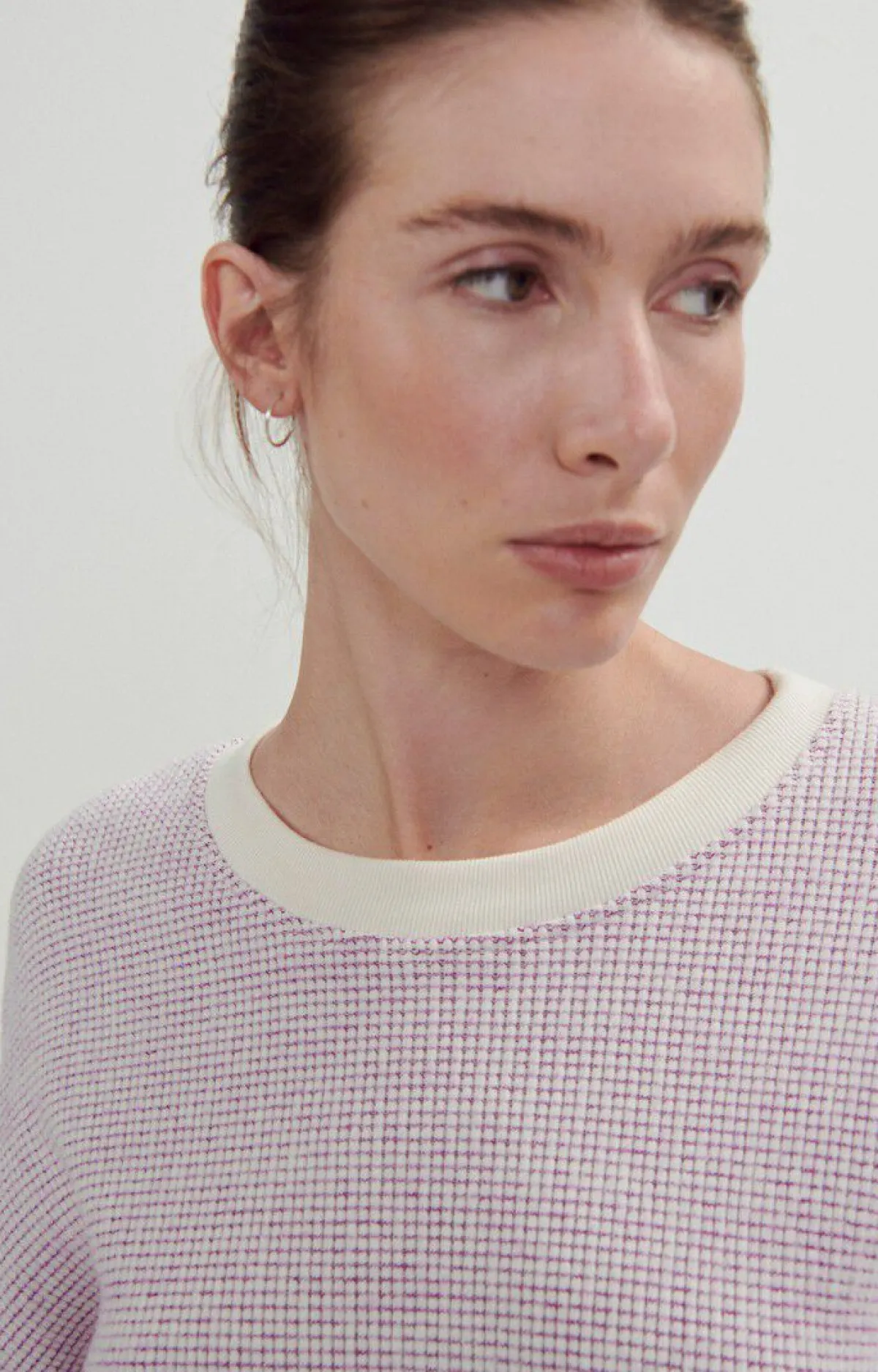 Damen American Vintage |Damensweatshirt Gykotown Ultraviolette Fliesen