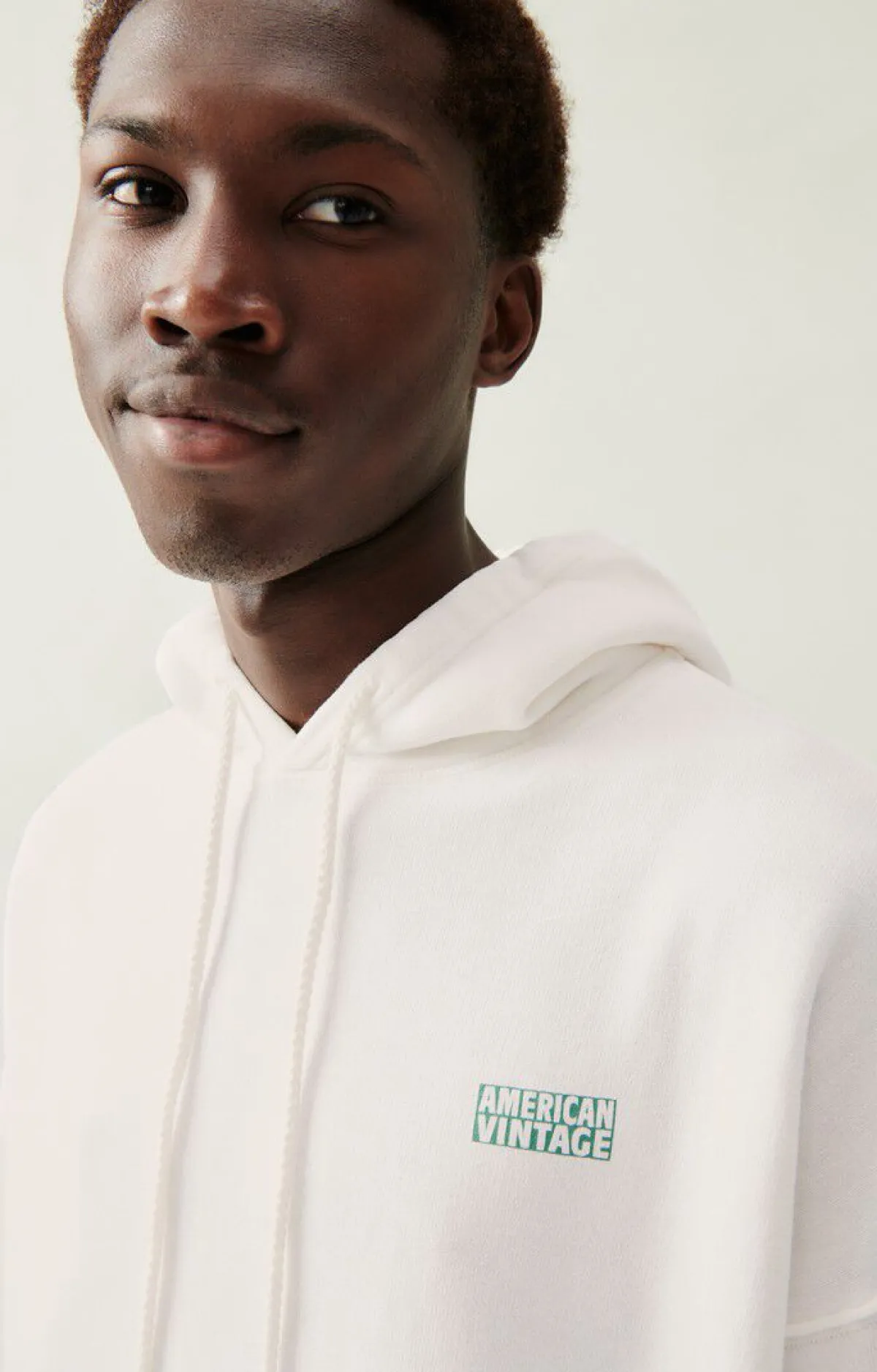 Herren American Vintage |Herrenkapuzensweatshirt Izubird Milch Vintage
